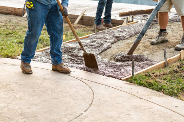 Best Concrete driveway repair near me  in East Renton Highlands, WA